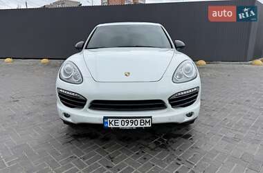 Позашляховик / Кросовер Porsche Cayenne 2012 в 