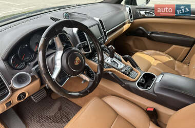 Porsche Cayenne 2015
