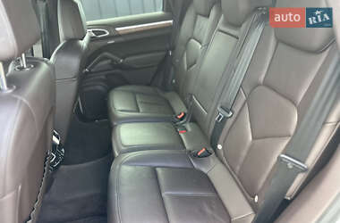 Внедорожник / Кроссовер Porsche Cayenne 2013 в 