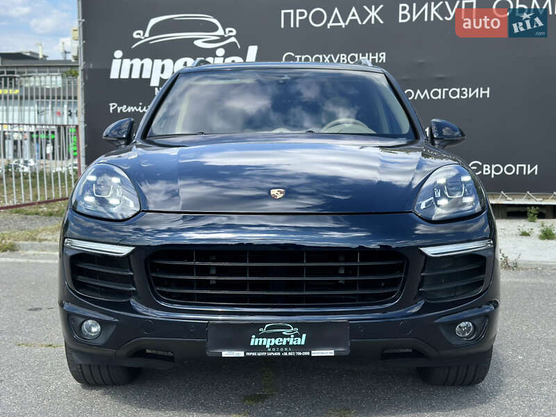 Внедорожник / Кроссовер Porsche Cayenne 2016 в Харькове