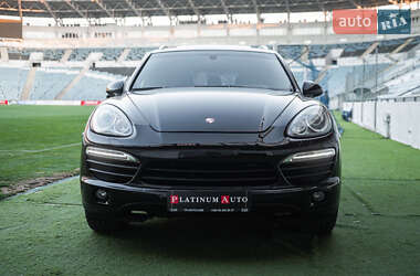 Внедорожник / Кроссовер Porsche Cayenne 2010 в 