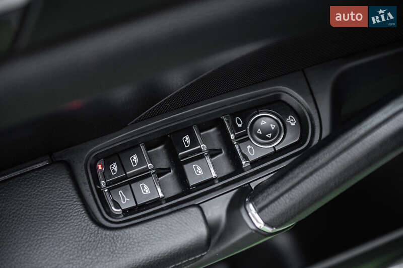 Позашляховик / Кросовер Porsche Cayenne 2010 в Одесі фото 48 Позашляховик / Кросовер Porsche Cayenne 2010 в Одесі