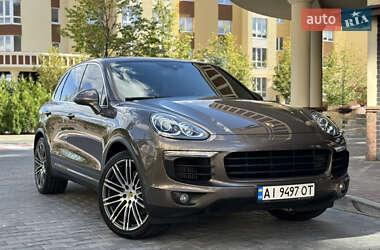 Позашляховик / Кросовер Porsche Cayenne 2015 в Києві