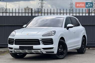 Внедорожник / Кроссовер Porsche Cayenne 2018 в Киеве