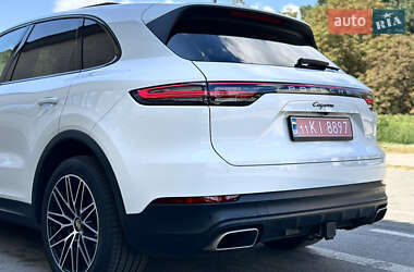 Позашляховик / Кросовер Porsche Cayenne 2018 в 