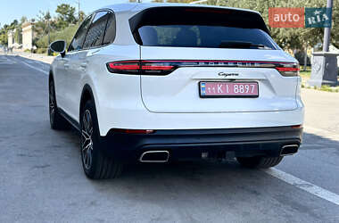 Позашляховик / Кросовер Porsche Cayenne 2018 в 