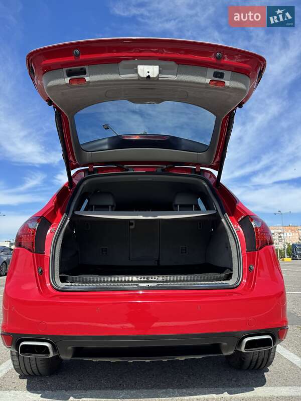 Внедорожник / Кроссовер Porsche Cayenne 2013 в Черновцах