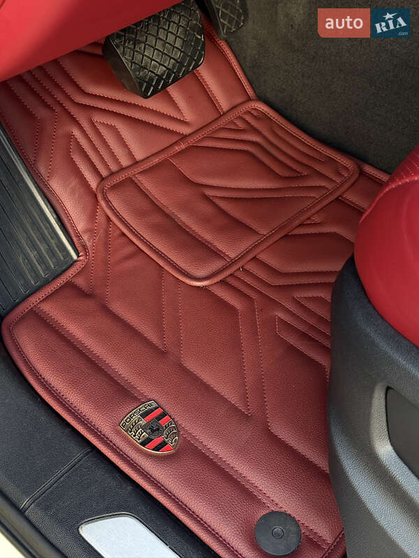 Внедорожник / Кроссовер Porsche Cayenne 2020 в Киеве