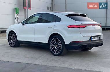 Внедорожник / Кроссовер Porsche Cayenne 2020 в Киеве