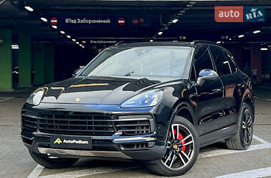 Внедорожник / Кроссовер Porsche Cayenne 2018 в Киеве