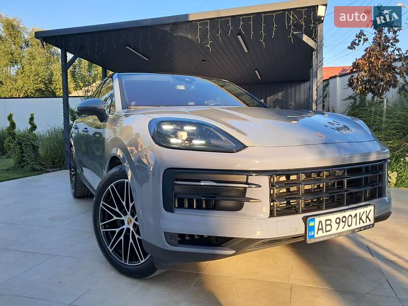 Внедорожник / Кроссовер Porsche Cayenne 2023 в 