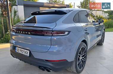 Внедорожник / Кроссовер Porsche Cayenne 2023 в 