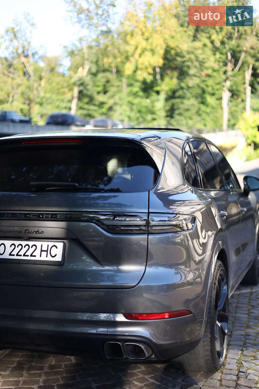 Позашляховик / Кросовер Porsche Cayenne 2018 в Ужгороді