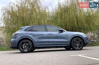 Внедорожник / Кроссовер Porsche Cayenne 2019 в 