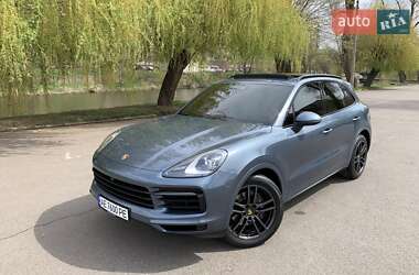 Внедорожник / Кроссовер Porsche Cayenne 2019 в 