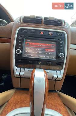 Внедорожник / Кроссовер Porsche Cayenne 2005 в 