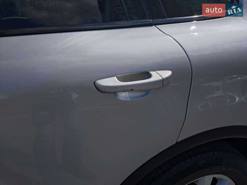 Внедорожник / Кроссовер Porsche Cayenne 2010 в Днепре