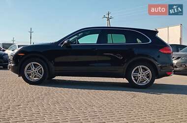 Внедорожник / Кроссовер Porsche Cayenne 2014 в 