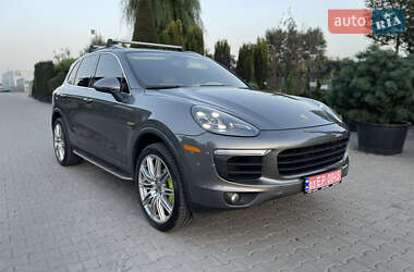 Porsche Cayenne 2015