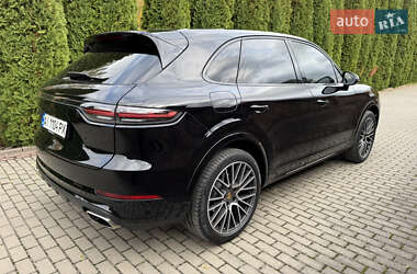 Внедорожник / Кроссовер Porsche Cayenne 2019 в 
