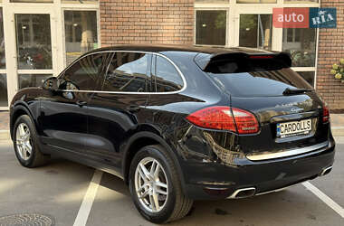Позашляховик / Кросовер Porsche Cayenne 2011 в 