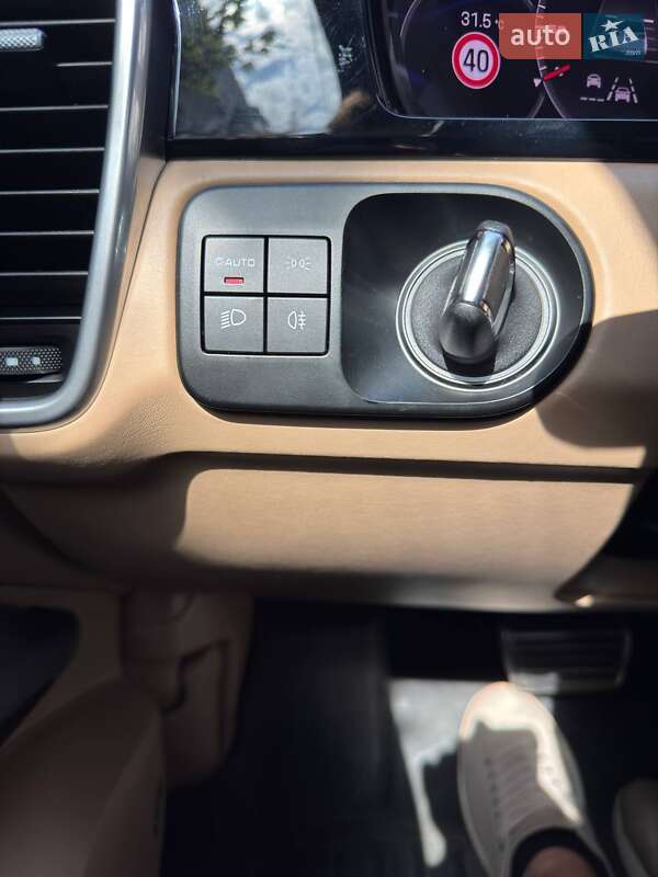 Внедорожник / Кроссовер Porsche Cayenne 2022 в Киеве фото 10 Внедорожник / Кроссовер Porsche Cayenne 2022 в Киеве