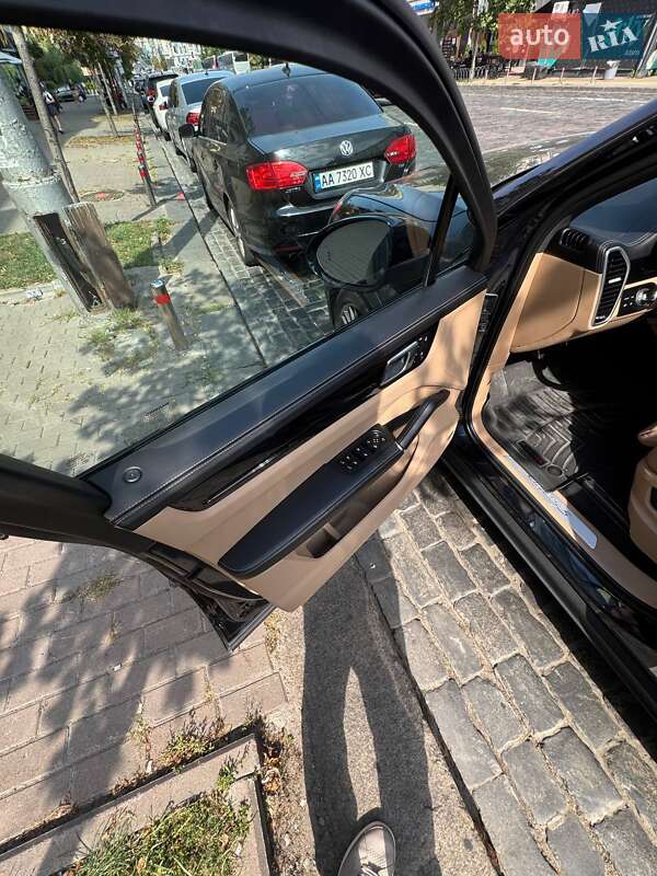 Внедорожник / Кроссовер Porsche Cayenne 2022 в Киеве фото 28 Внедорожник / Кроссовер Porsche Cayenne 2022 в Киеве