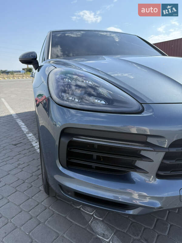 Внедорожник / Кроссовер Porsche Cayenne 2018 в Днепре