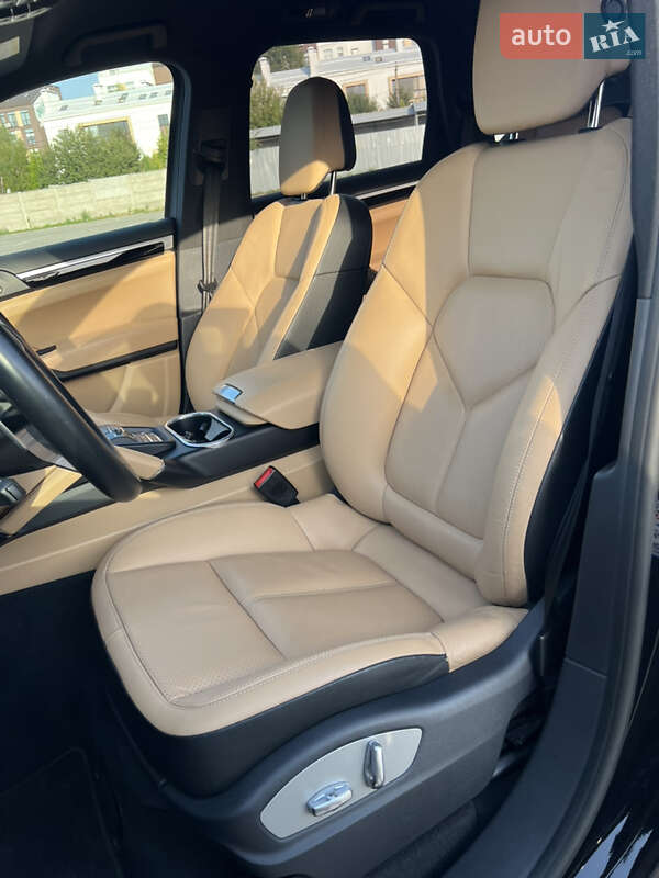 Позашляховик / Кросовер Porsche Cayenne 2015 в Києві фото 13 Позашляховик / Кросовер Porsche Cayenne 2015 в Києві