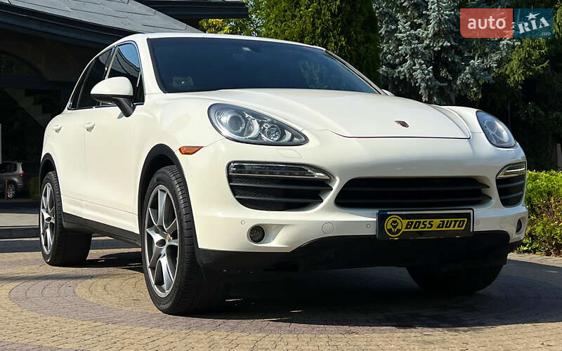 Позашляховик / Кросовер Porsche Cayenne 2011 в 