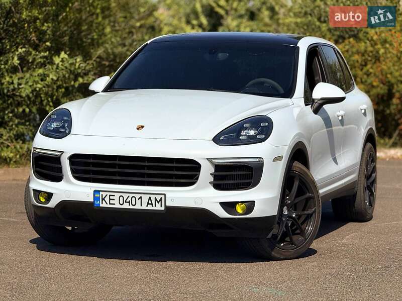 Внедорожник / Кроссовер Porsche Cayenne 2014 в 
