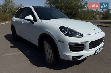 Внедорожник / Кроссовер Porsche Cayenne 2014 в 