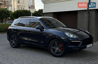 Внедорожник / Кроссовер Porsche Cayenne 2010 в 