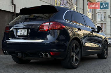 Внедорожник / Кроссовер Porsche Cayenne 2010 в 