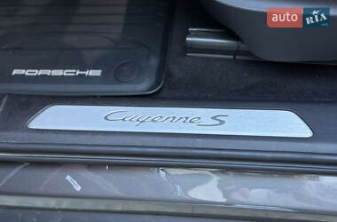 Внедорожник / Кроссовер Porsche Cayenne 2019 в 