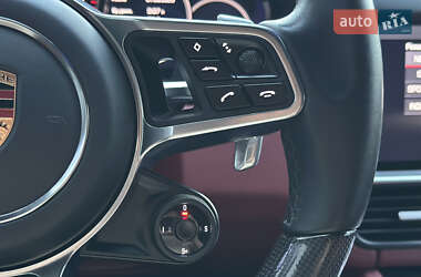 Внедорожник / Кроссовер Porsche Cayenne 2019 в 