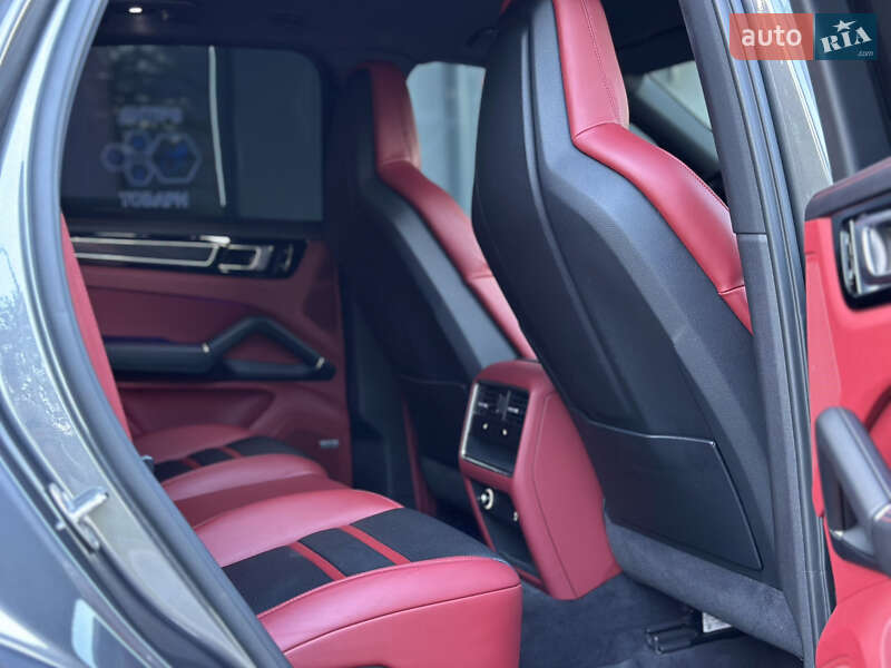 Внедорожник / Кроссовер Porsche Cayenne 2019 в Львове фото 42 Внедорожник / Кроссовер Porsche Cayenne 2019 в Львове