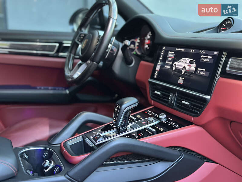 Внедорожник / Кроссовер Porsche Cayenne 2019 в Львове фото 48 Внедорожник / Кроссовер Porsche Cayenne 2019 в Львове