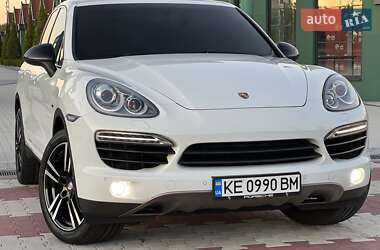 Внедорожник / Кроссовер Porsche Cayenne 2012 в 