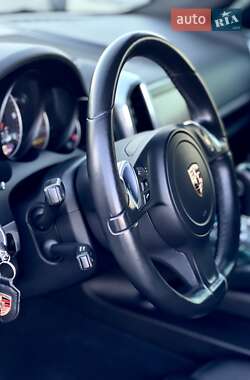 Внедорожник / Кроссовер Porsche Cayenne 2012 в 