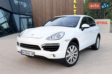 Внедорожник / Кроссовер Porsche Cayenne 2014 в 