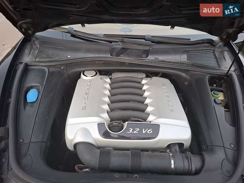 Позашляховик / Кросовер Porsche Cayenne 2006 в Києві