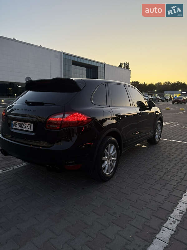 Позашляховик / Кросовер Porsche Cayenne 2012 в Одесі