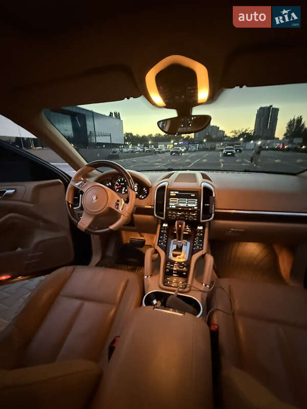 Позашляховик / Кросовер Porsche Cayenne 2012 в Одесі