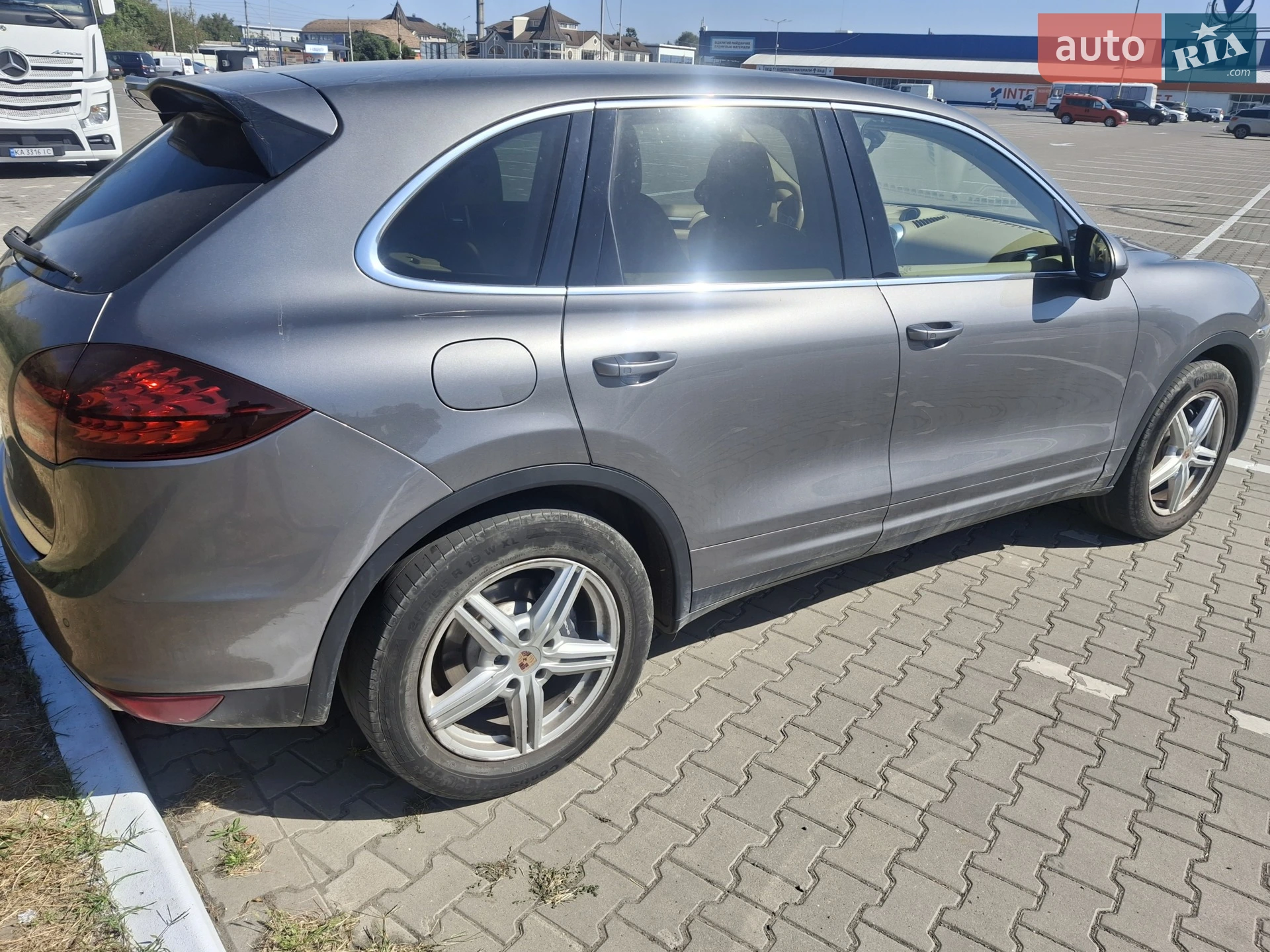2013 Porsche Cayenne - мініатюра 17