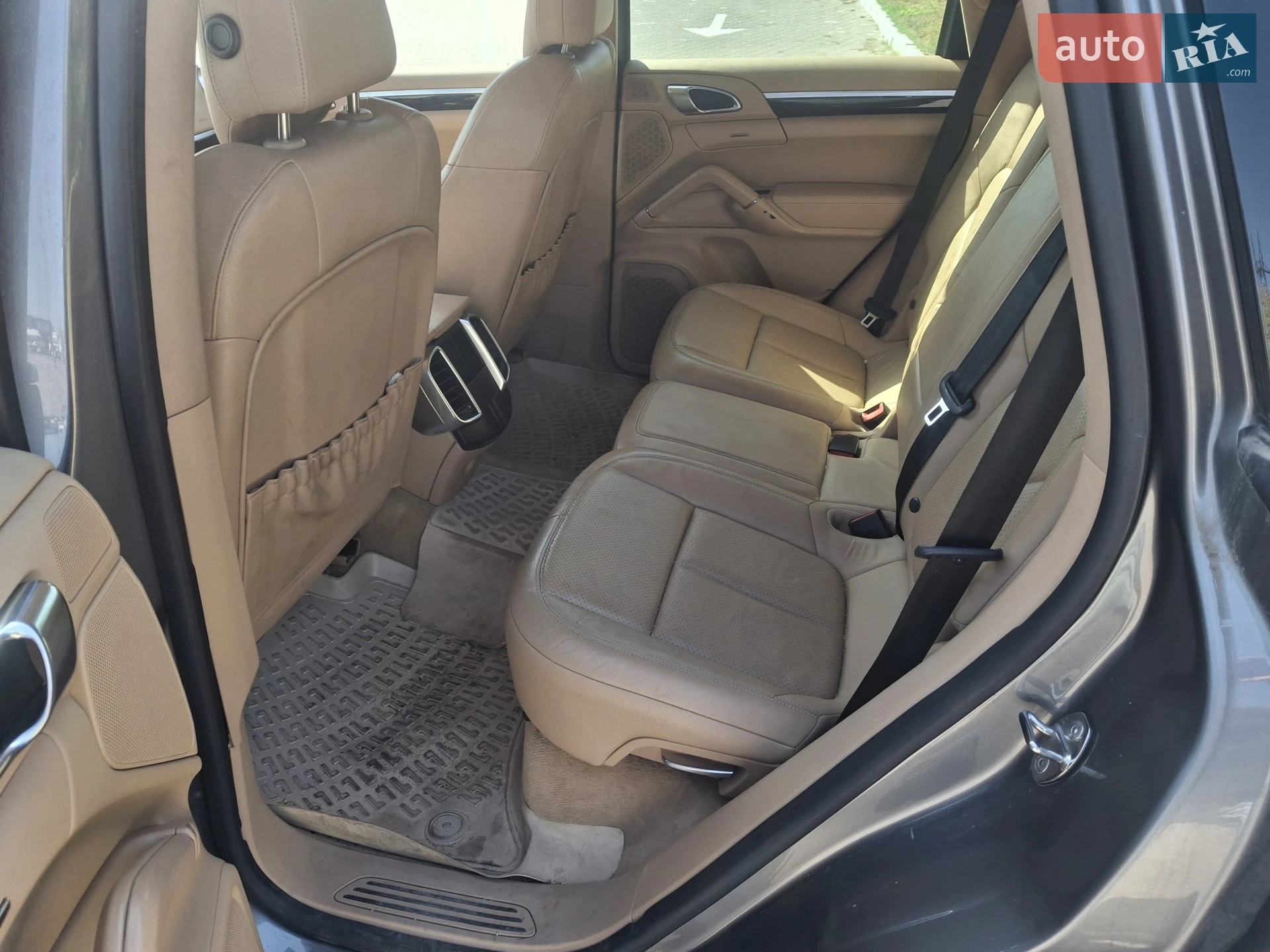 2013 Porsche Cayenne - мініатюра 23