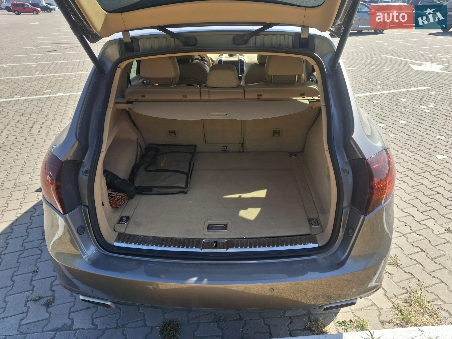2013 Porsche Cayenne - мініатюра 28