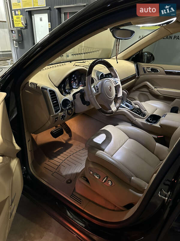 Porsche Cayenne 2013