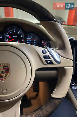 Внедорожник / Кроссовер Porsche Cayenne 2013 в 