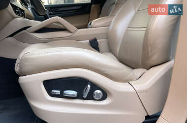 Внедорожник / Кроссовер Porsche Cayenne 2019 в 